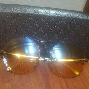 Gucci sun glasses beautiful yellow tinted round Gu